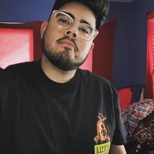 Meet your Posher, Nikolas